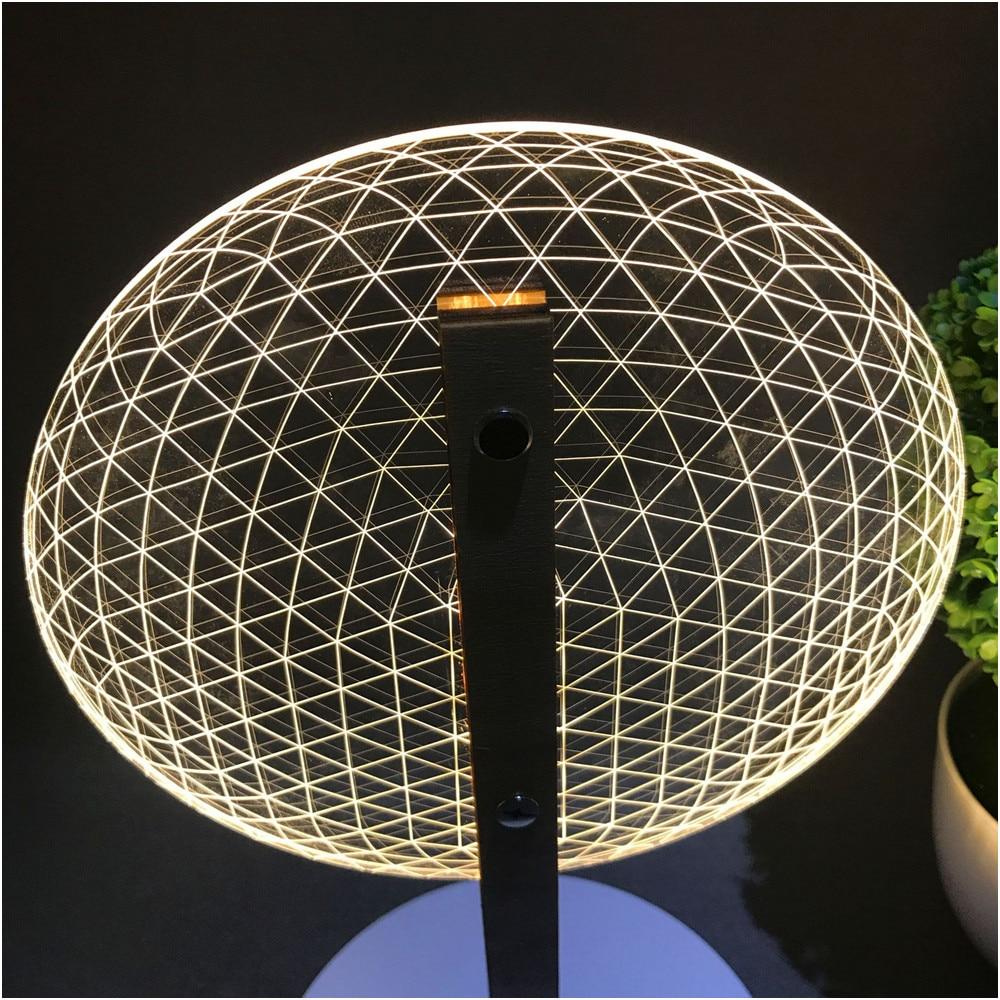 Lampa stołowa LED 3D z drewnianą podstawą i akrylowym elementem świetlnym