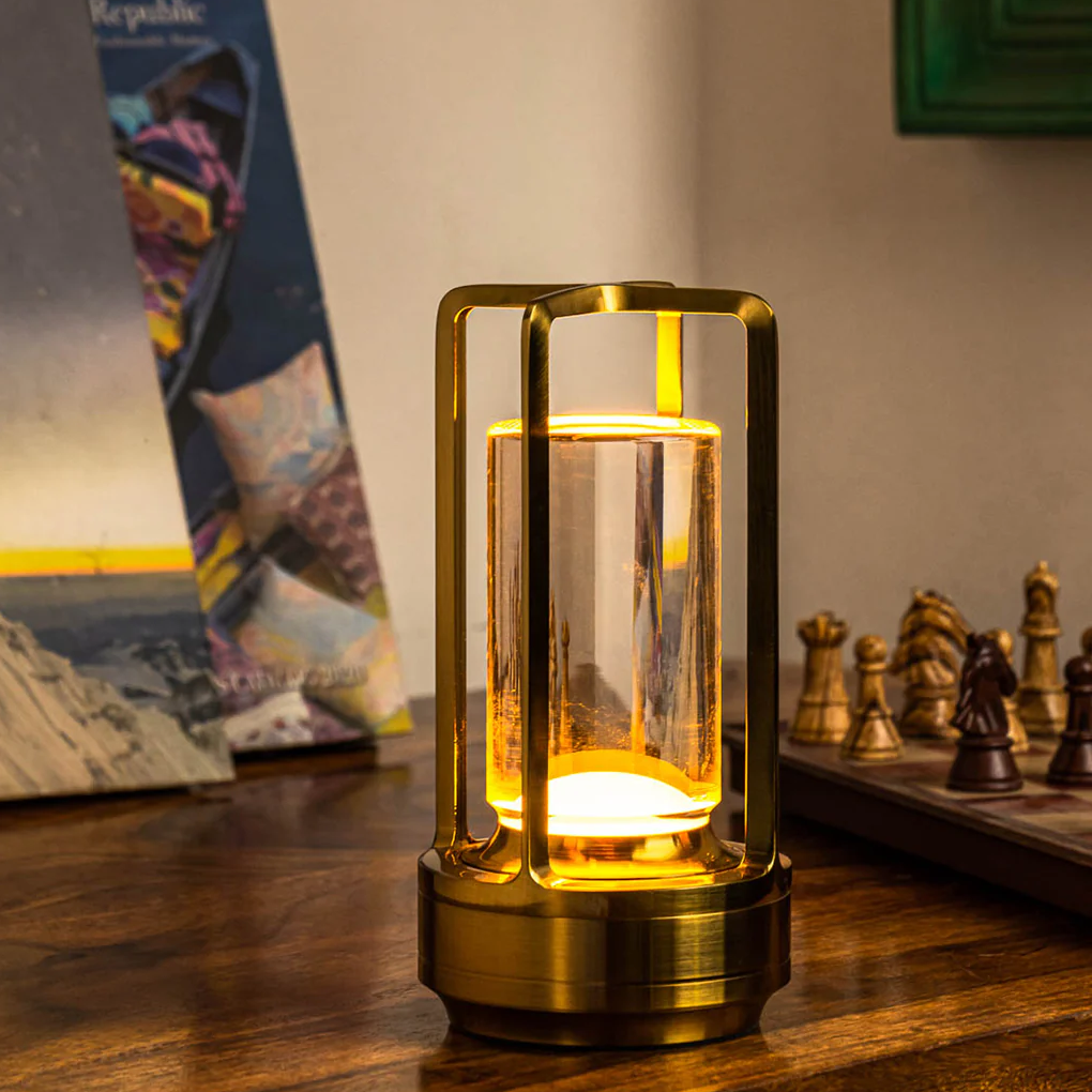 Minimalistische aanraakbare tafellamp met drie lichtkleurinstellingen