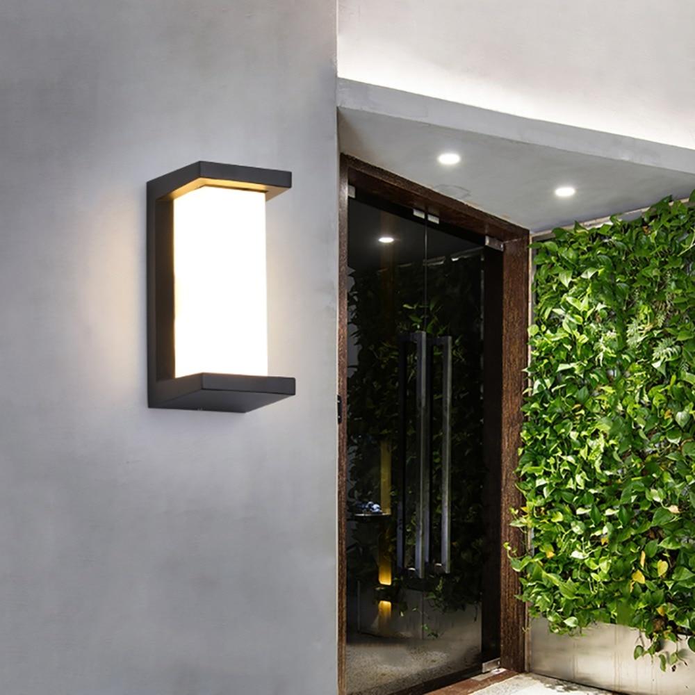 Moderne LED-udendørs væglampe med vejrbestandigt design til haver og terrasser