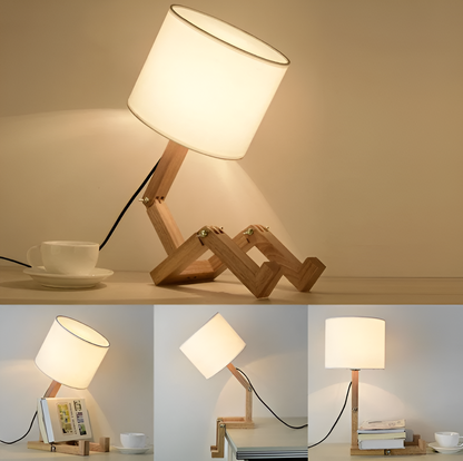 Justerbar bordlampe med detaljer i massivt træ og tre lystilstande