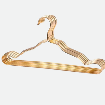 Kleiderbügel aus Aluminium mit moderner Metallic-Oberfläche