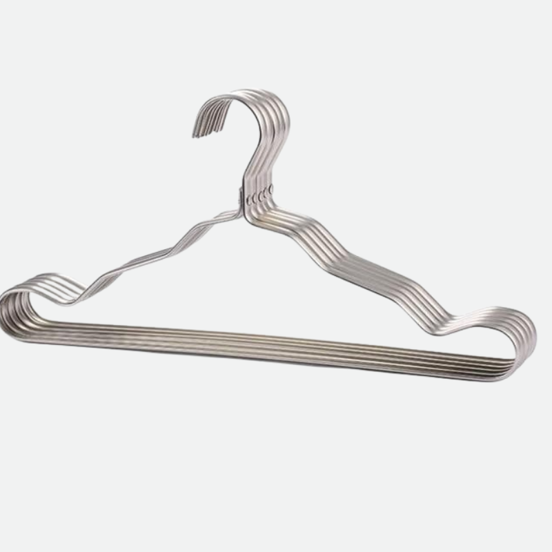 Kleiderbügel aus Aluminium mit moderner Metallic-Oberfläche