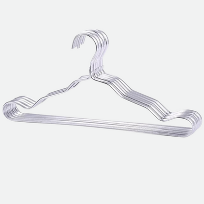 Kleiderbügel aus Aluminium mit moderner Metallic-Oberfläche