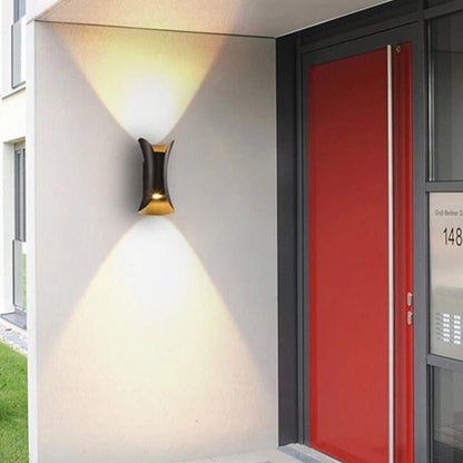 Art Deco-væglampe i aluminium og akryl til udendørs brug med varm hvid LED