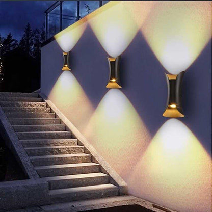 Art Deco-væglampe i aluminium og akryl til udendørs brug med varm hvid LED