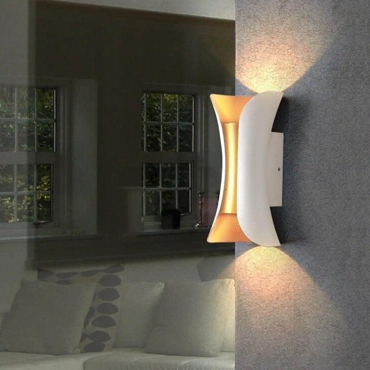 Art Deco-væglampe i aluminium og akryl til udendørs brug med varm hvid LED