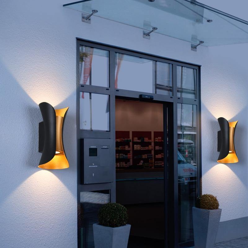 Art Deco-væglampe i aluminium og akryl til udendørs brug med varm hvid LED