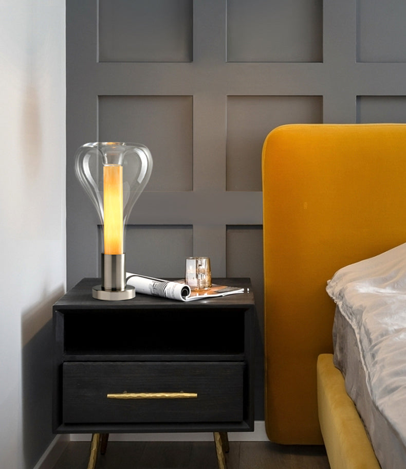 Künstlerische, von Lava inspirierte Tischlampe mit dynamischem Design