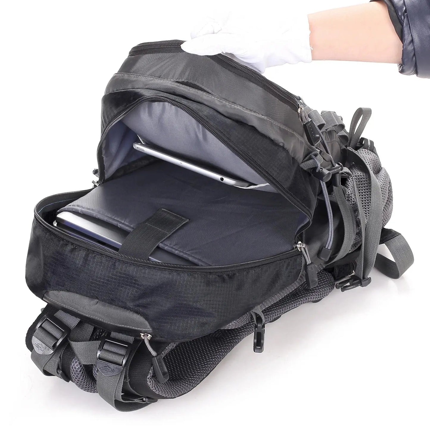 40L Hiking Backpack Outdoor Trekking Backpack Lightweight Travel Backpack