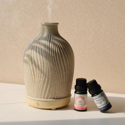 BohoBreeze ultralyd aroma diffuser og luftfugter i vase-design