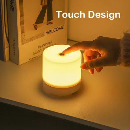 Kompakte LED-Nachttischlampe mit Touch-Dimmung