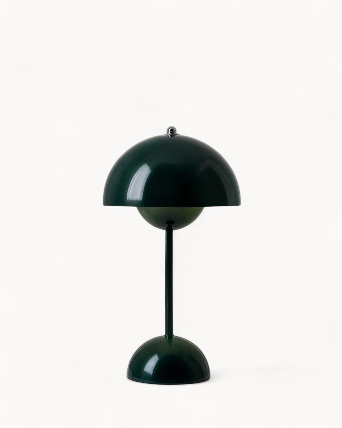 Ściemniana lampa stołowa LED o skandynawskim metalowym designie
