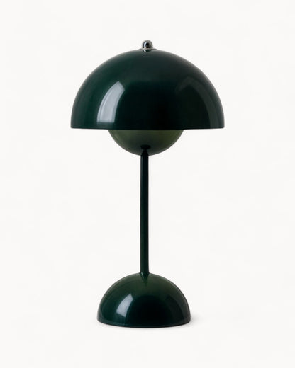 Ściemniana lampa stołowa LED o skandynawskim metalowym designie