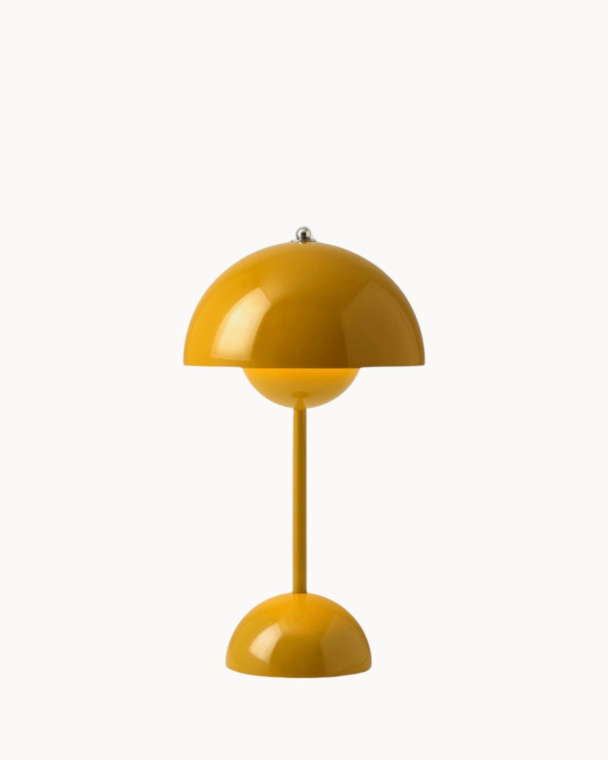 Ściemniana lampa stołowa LED o skandynawskim metalowym designie