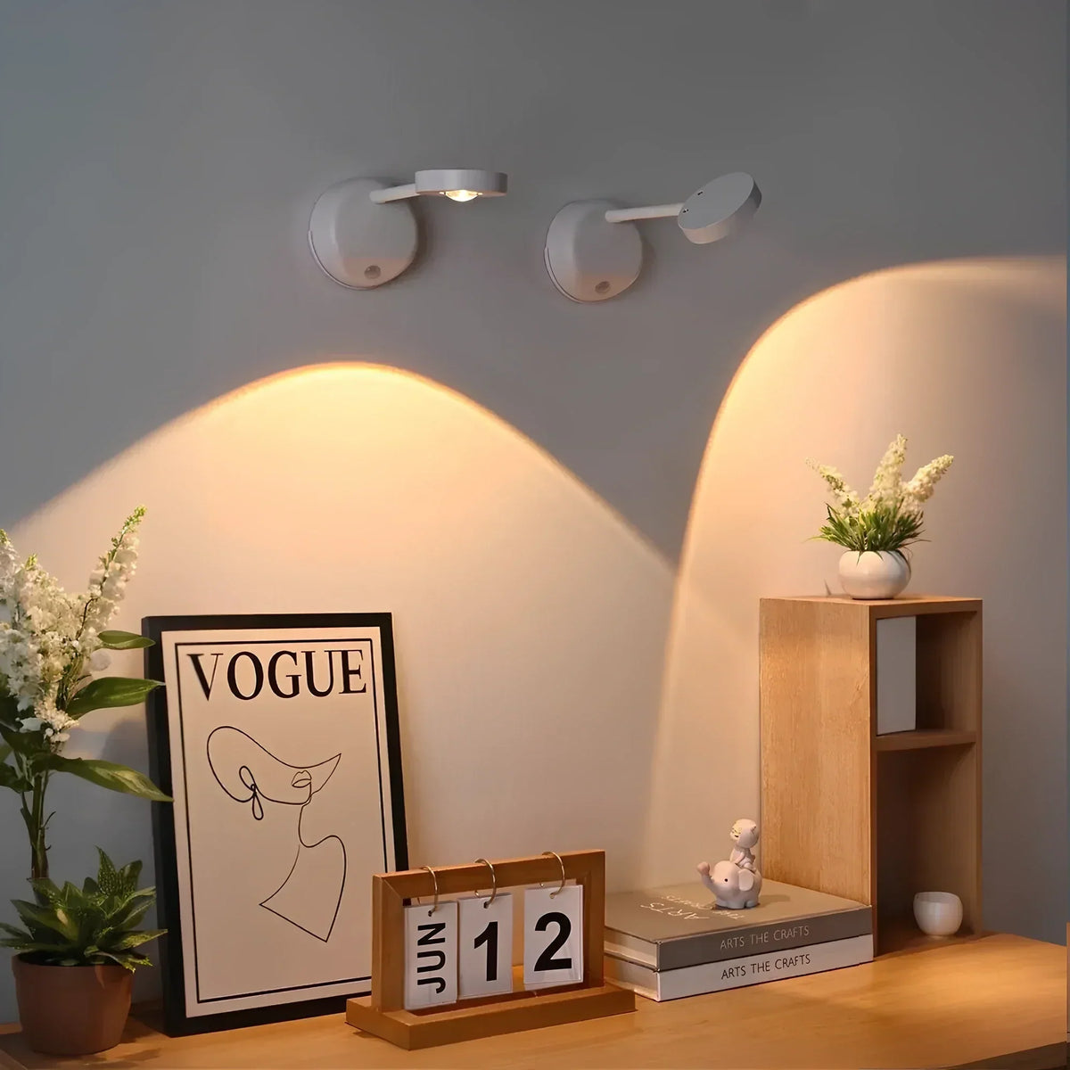 Dimmable LED Wall Light with Motion Sensor and 360° Adjustable Head