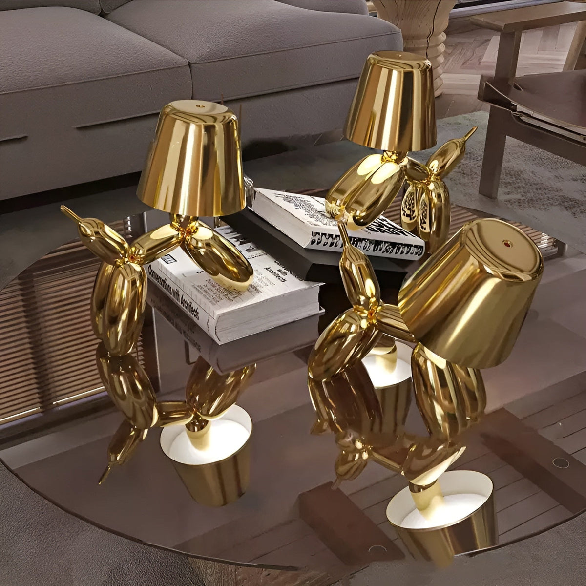 Hundformet LED-bordlampe med galvaniseret metalfinish til bolig og kontor