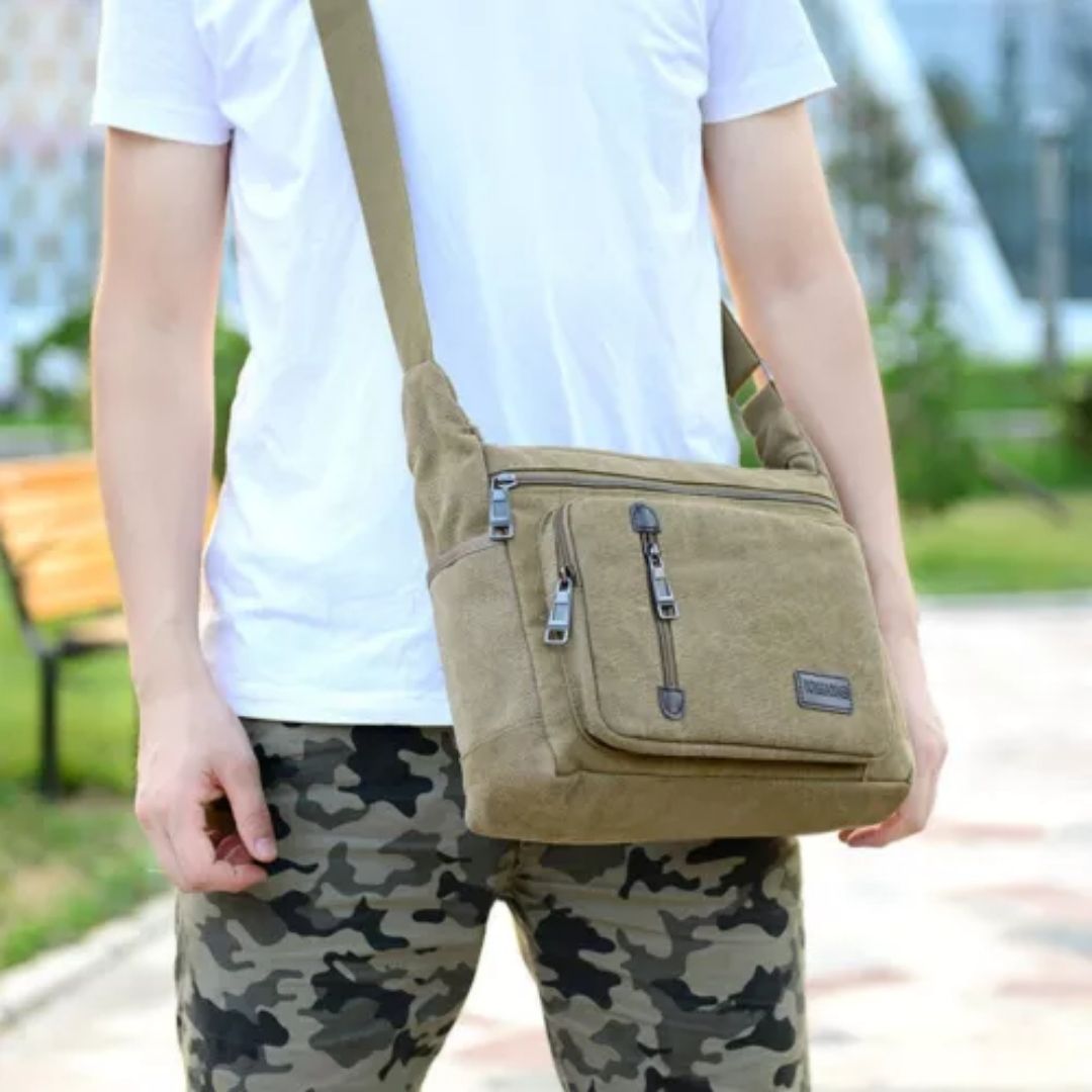 Durable Spacious Shoulder Bag for Travel and Everyday Use