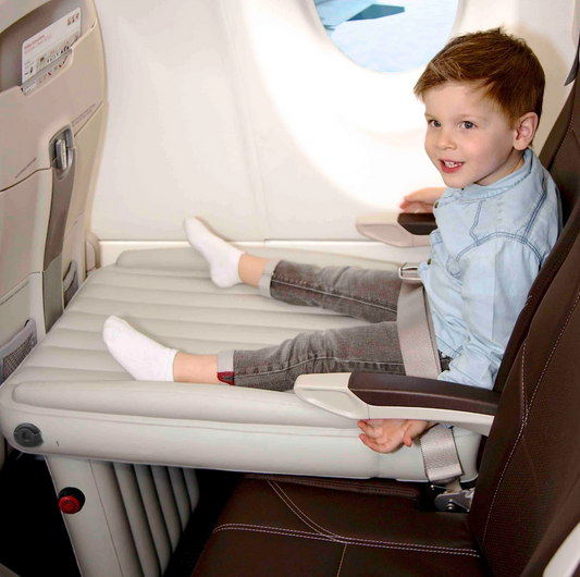 FlyEase aufblasbares Flugzeugbett für Kinder – Tragbares Reisekissen zum Schlafen