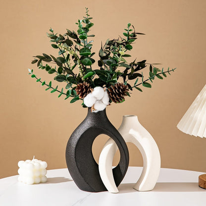 Set geometrische keramische vazen voor moderne bloemstukken