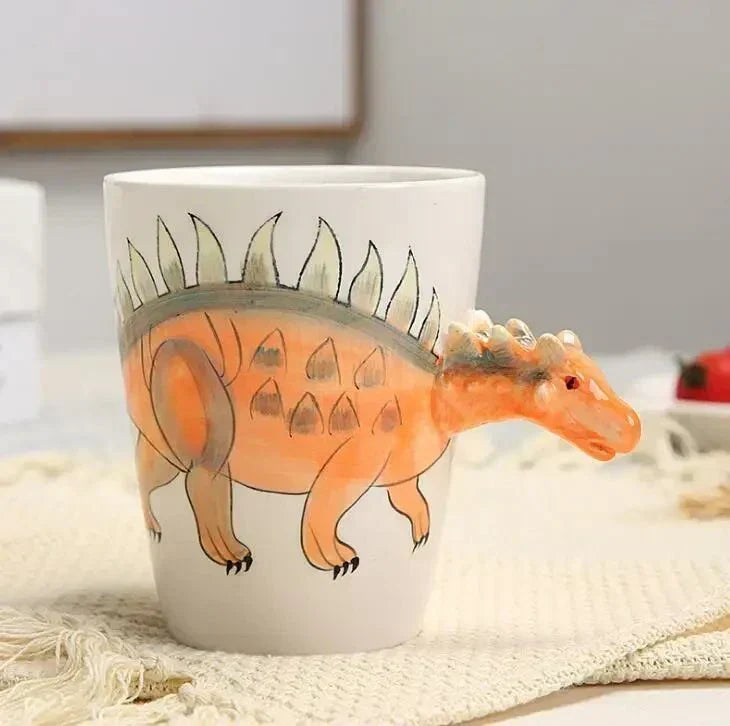 Håndmalet keramikkrus med dinosaur i 3D-design til kaffe og te