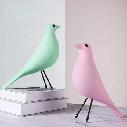 Handgefertigte Vogelhausdekoration mit verspieltem dekorativem Design