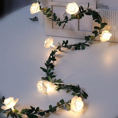 LED-lyskæde med vinranker samt blade og blomster