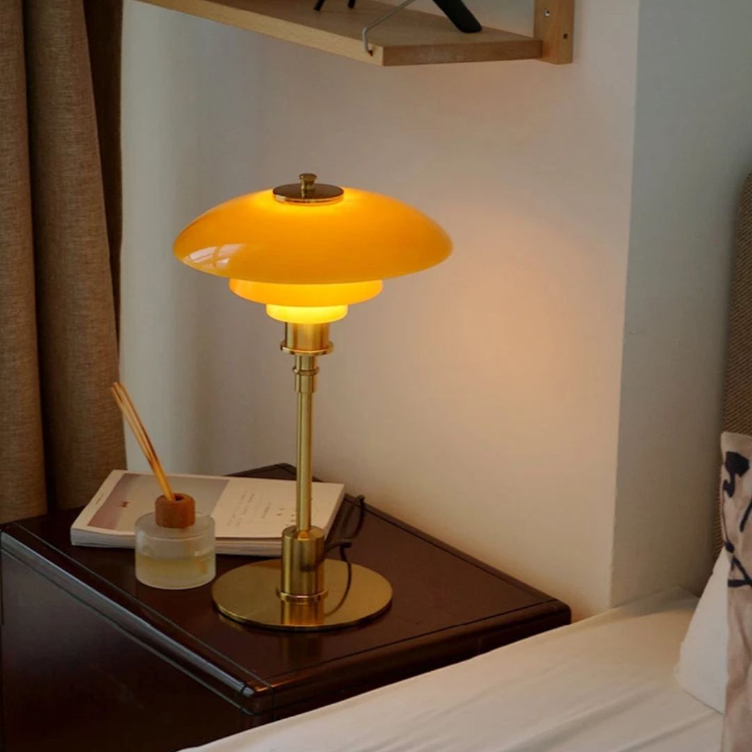 Lena Nordic LED Tischlampe Skandinavische Glas-Akzentbeleuchtung