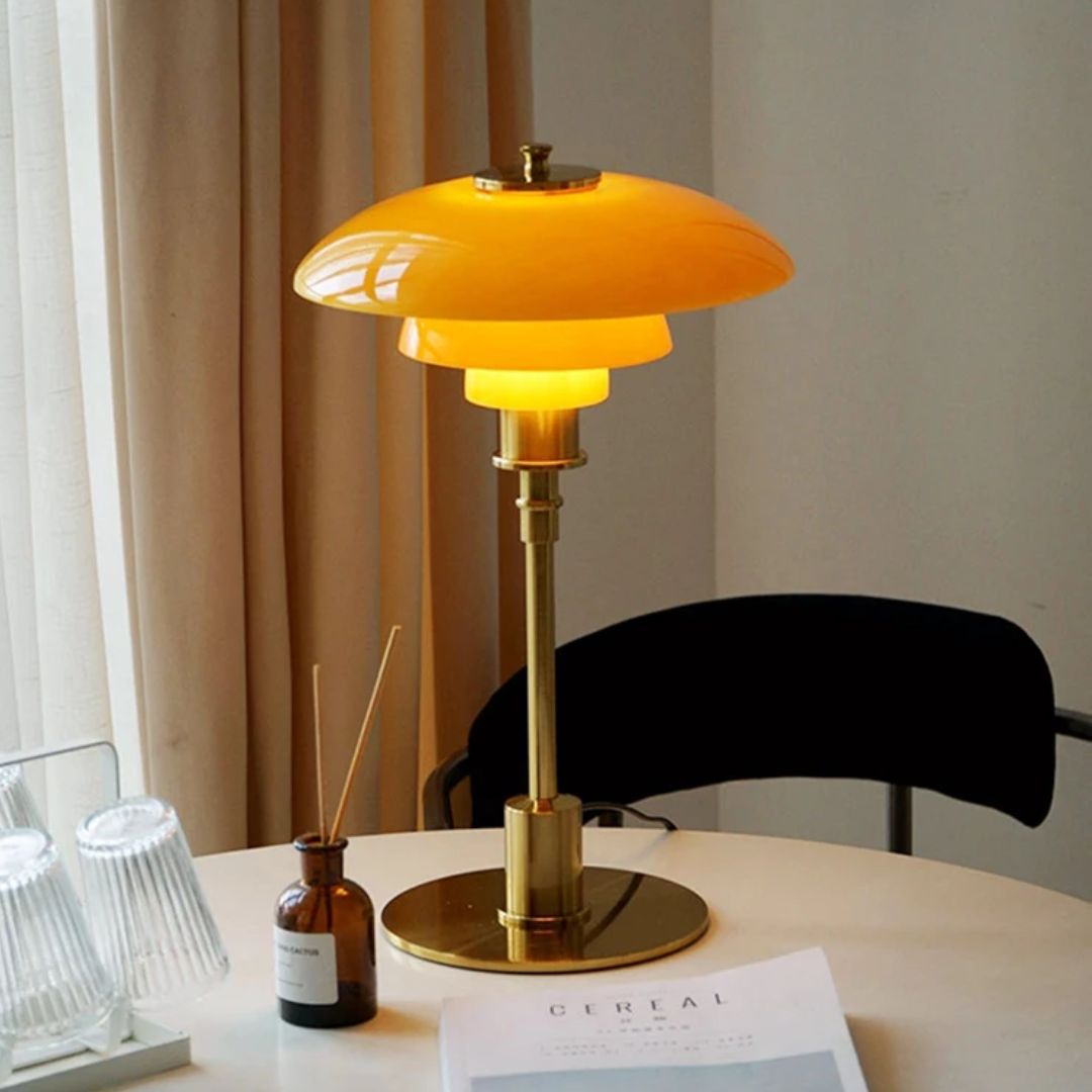 Lena Nordic LED Tischlampe Skandinavische Glas-Akzentbeleuchtung