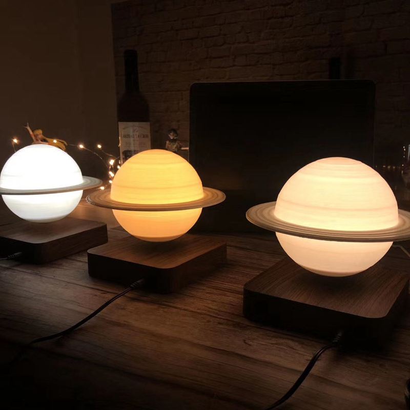 Schwebende Saturnlampe mit magnetischem Schwebedesign