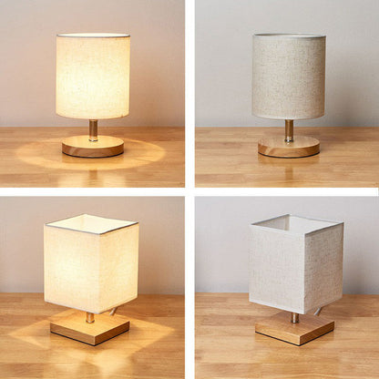 LinenWood Minimalistische Tischlampe mit Holzfuß und Leinen-Schirm  