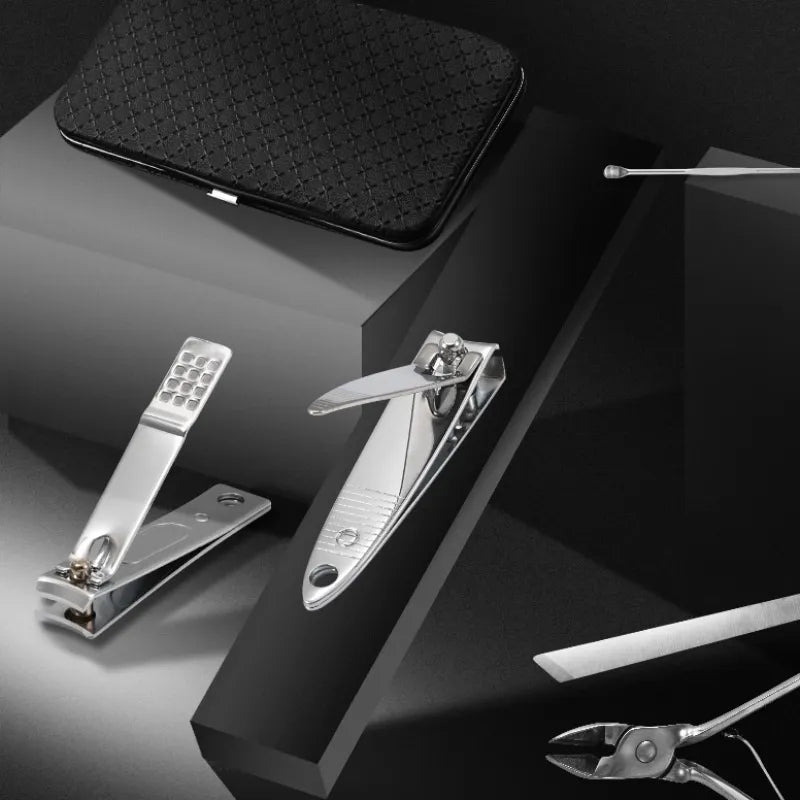 LuxeTools 19-delige manicure- en pedicureset van roestvrij staal met reisetui