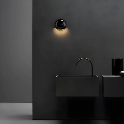 Minimalistische, von Kieselsteinen inspirierte LED-Wandleuchte mit warmweißem Licht