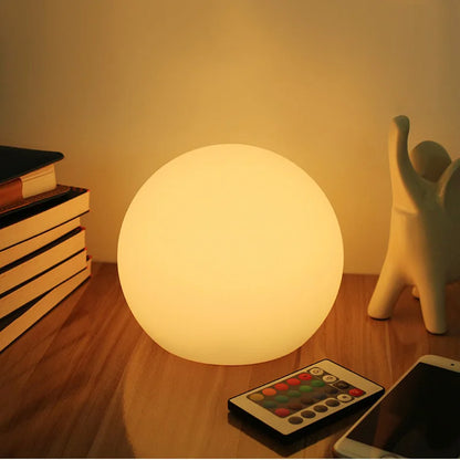 Moderne Globus-Tischlampe mit 16 Farben und einstellbarer Helligkeit