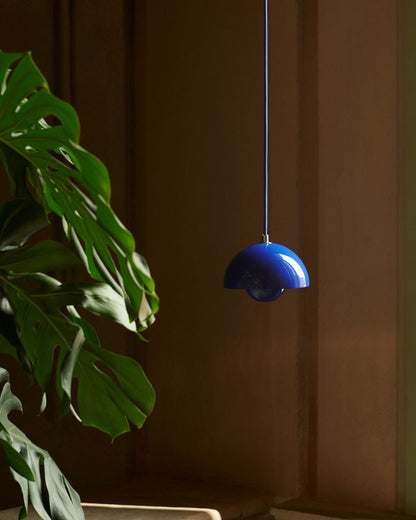 Moderne hangende plafondlamp met verstelbare kabel en warmwit licht van 3000K