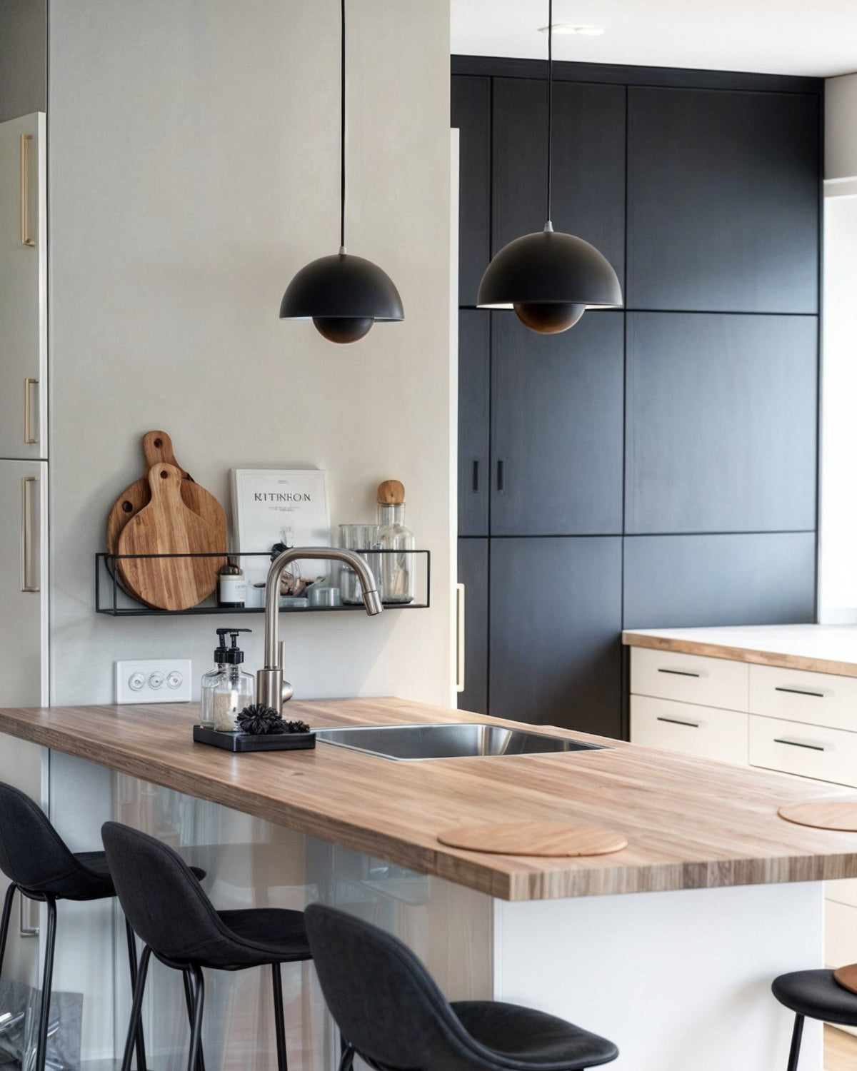 Moderne hangende plafondlamp met verstelbare kabel en warmwit licht van 3000K