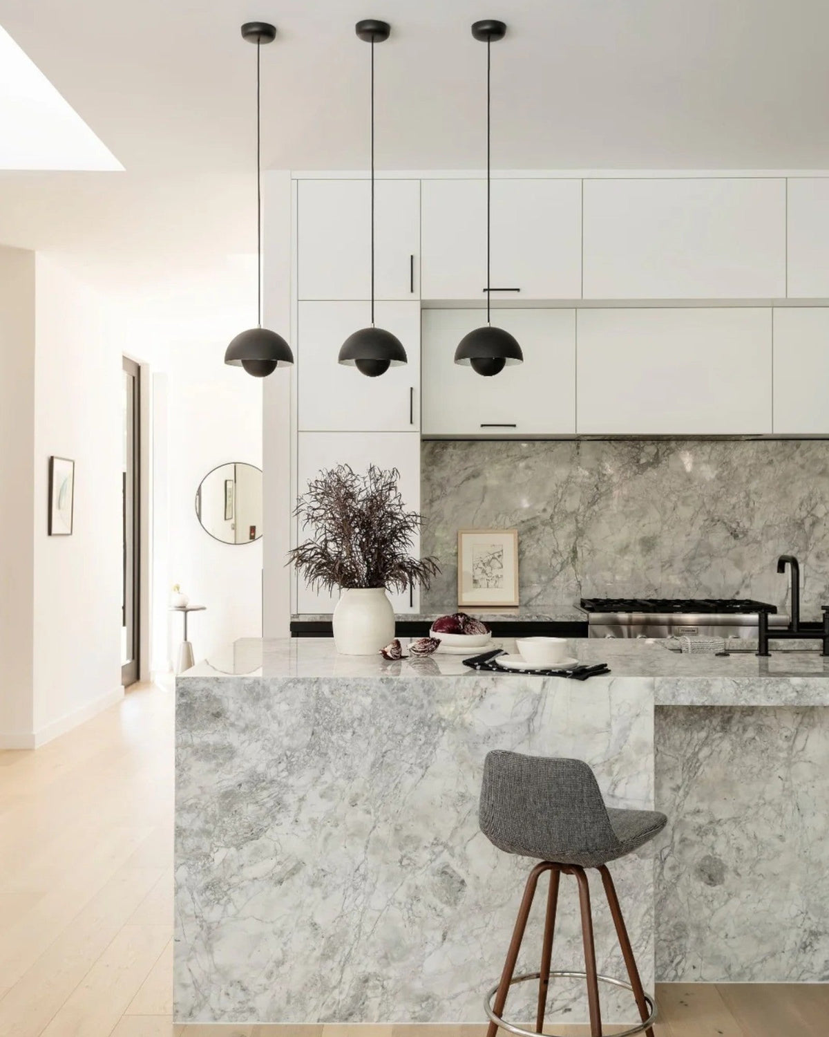 Moderne hangende plafondlamp met verstelbare kabel en warmwit licht van 3000K