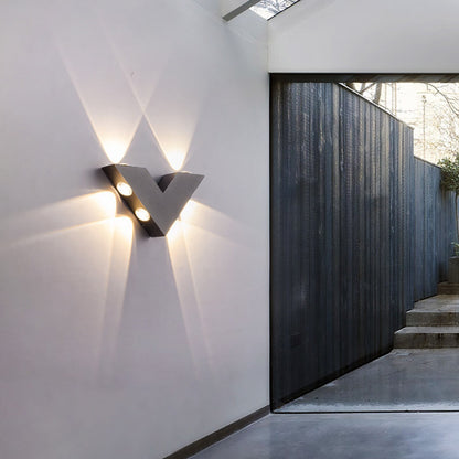 Moderne LED-Außenwandleuchte mit Beleuchtung nach oben und unten