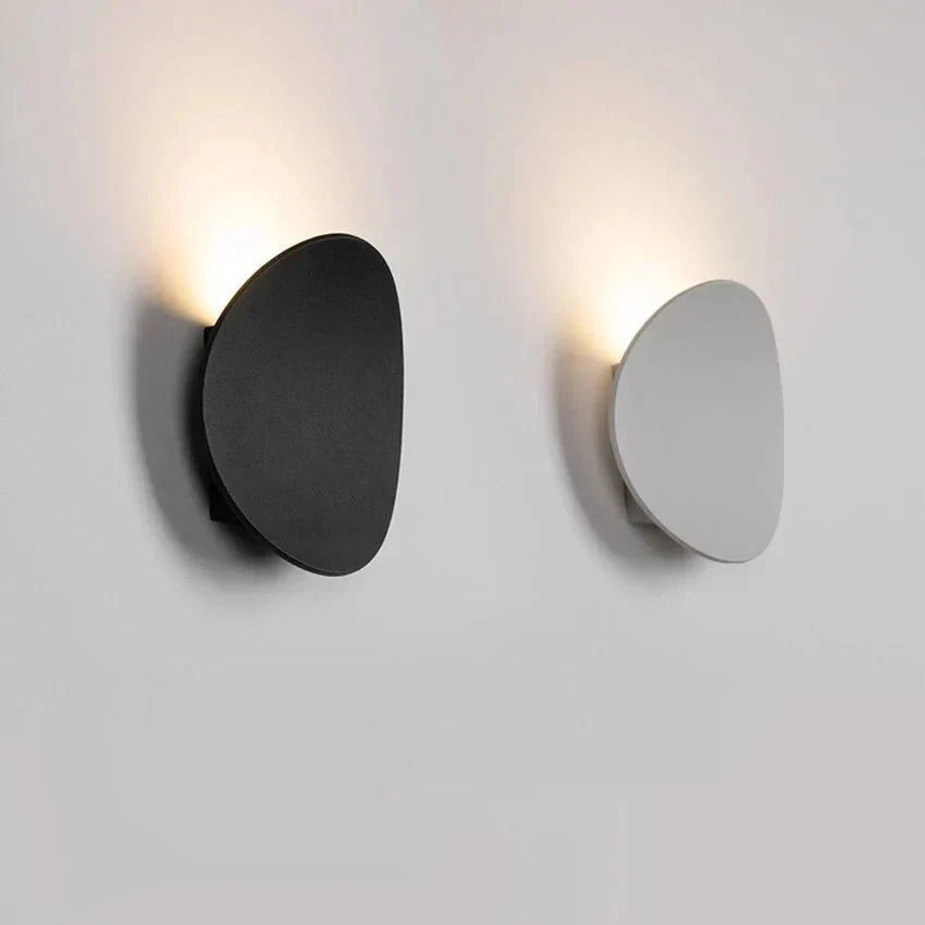 Modern LED Wall Lamp with Minimalist Metal Design