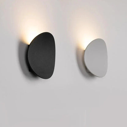 Modern LED Wall Lamp with Minimalist Metal Design