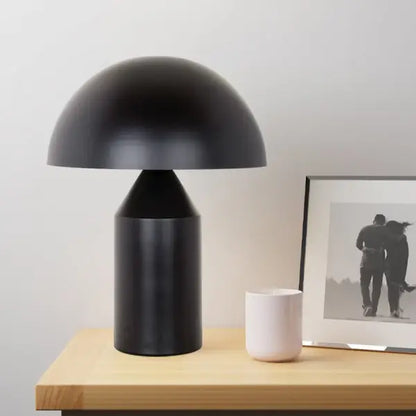 Moderne Pilz-Tischlampe mit dimmbarer LED-Beleuchtung und Touch-Steuerung