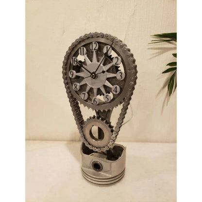 Modern Wall Clock with Moving Gear Mechanism