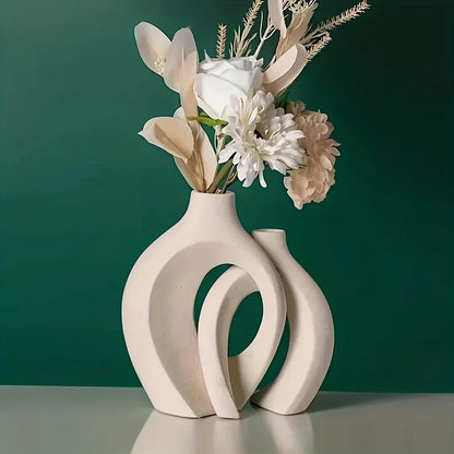 Moderne witte keramische vazenset met boho-geïnspireerd ontwerp