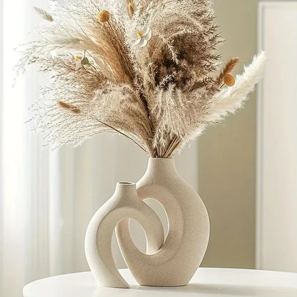 Moderne witte keramische vazenset met boho-geïnspireerd ontwerp