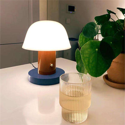 Pilz-Tischleuchte mit dimmbarer LED-Beleuchtung und Touch-Steuerung