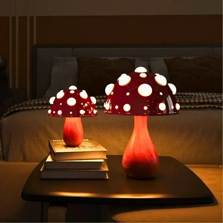 Lampa stołowa w kształcie grzybka z delikatnym światłem ambientowym i zabawnym designem