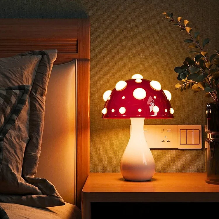Lampa stołowa w kształcie grzybka z delikatnym światłem ambientowym i zabawnym designem