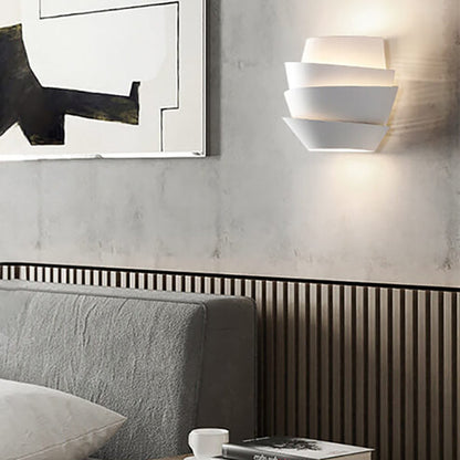 NordGlow dobbelt væglampe – moderne skandinavisk jernlampe