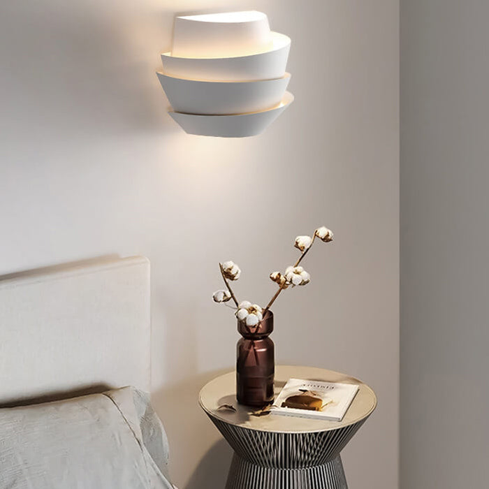 NordGlow dobbelt væglampe – moderne skandinavisk jernlampe