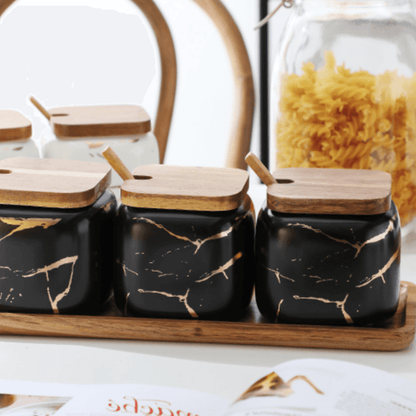 Porzellan-Gewürzgläser-Set mit Holztablett und luftdichten Deckeln