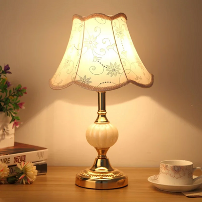 Quixy vintage skandynawska lampa stołowa nowoczesne przytulne oświetlenie